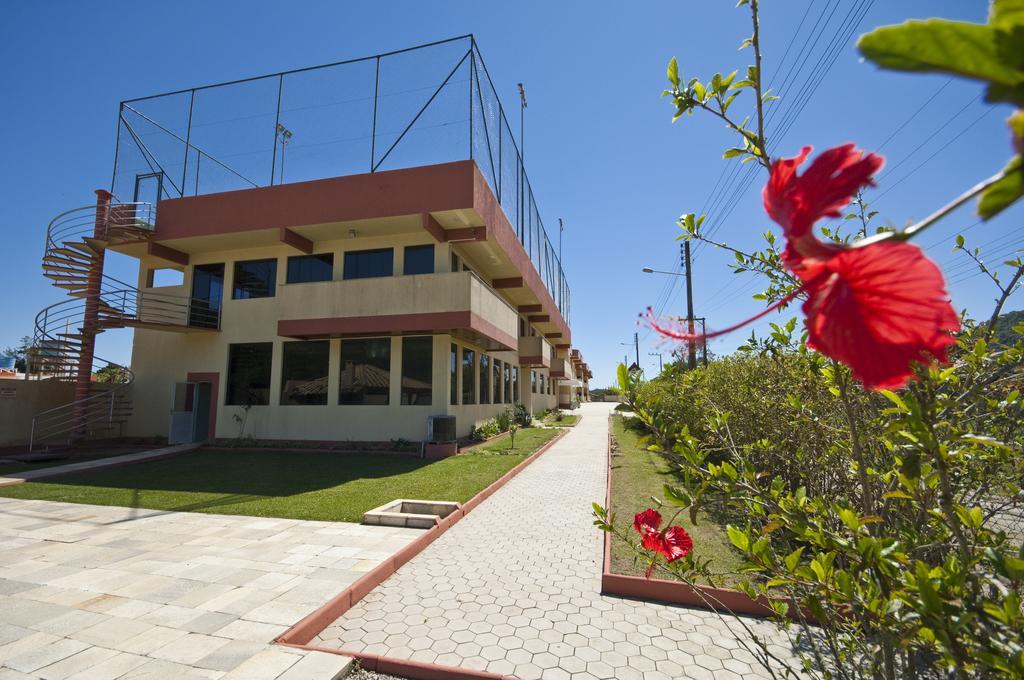בומבינאס Pousada Vale Del Sol מראה חיצוני תמונה